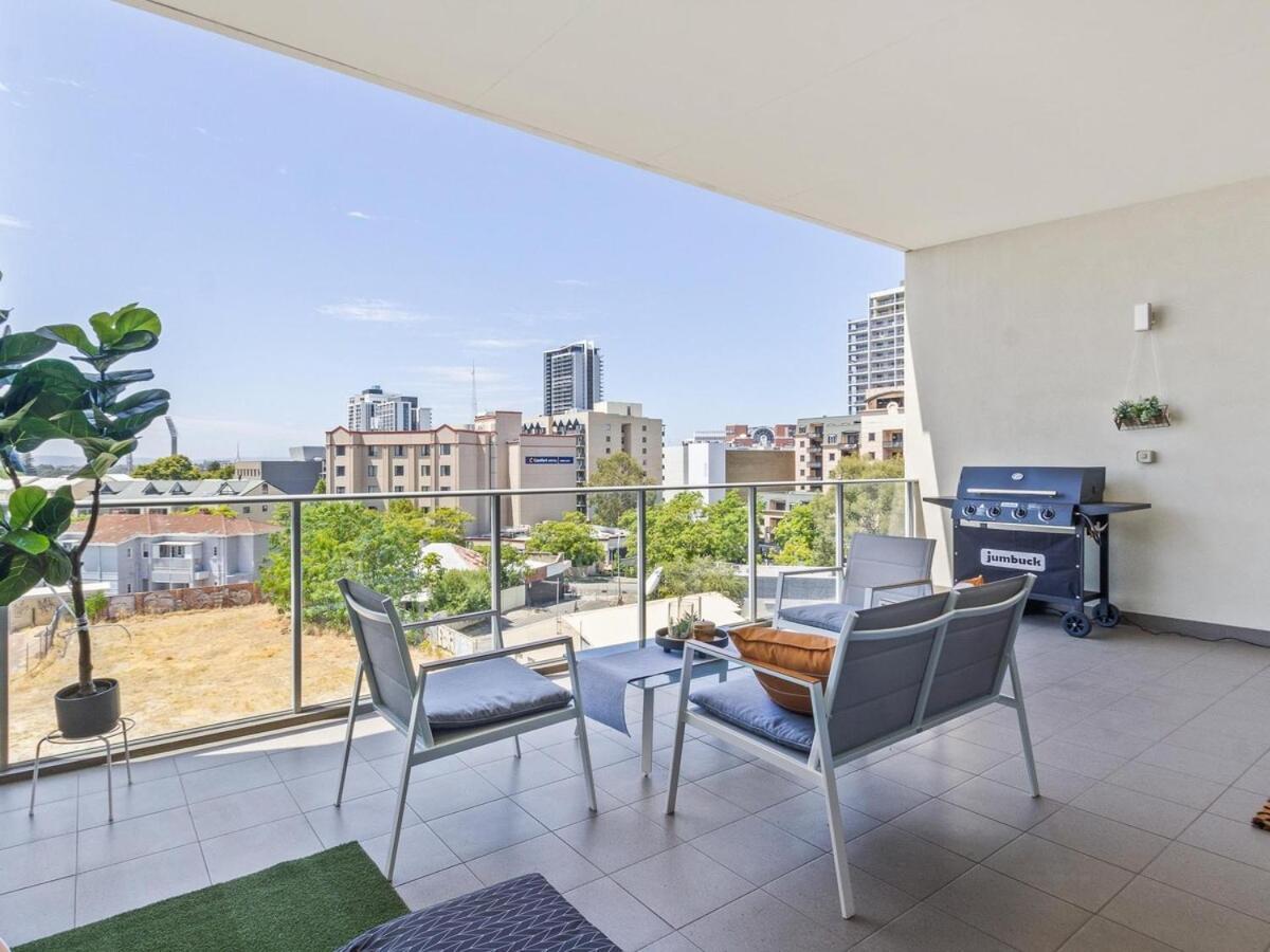 2Bdrm Skyline Views - Prime For River, Waca, Optus Stadium Perth Exterior photo